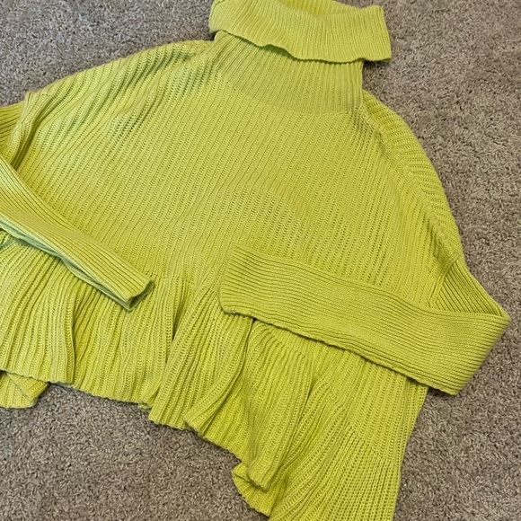 Free People Sweater - Picture 8 of 11